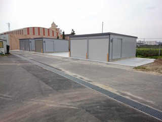 【ブログ更新】みよし市でシャッター付きガレージあります。