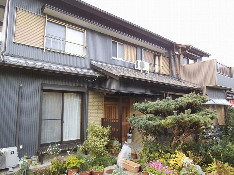豊田市 昭和52年築の住宅において、スケルトン改修とあわせて耐震リフォーム工事を実施しました。