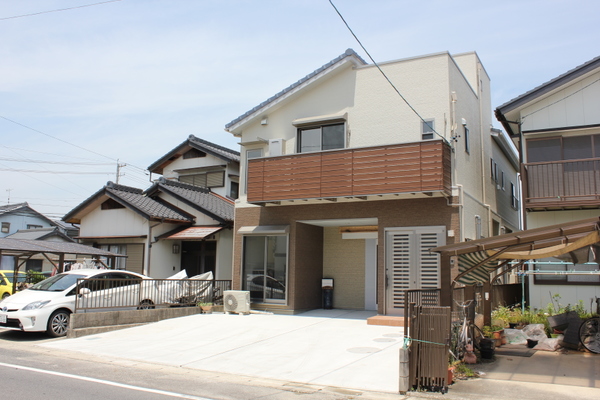 家族が快適に集う　二世帯住宅フルリノベ 豊田市和会町